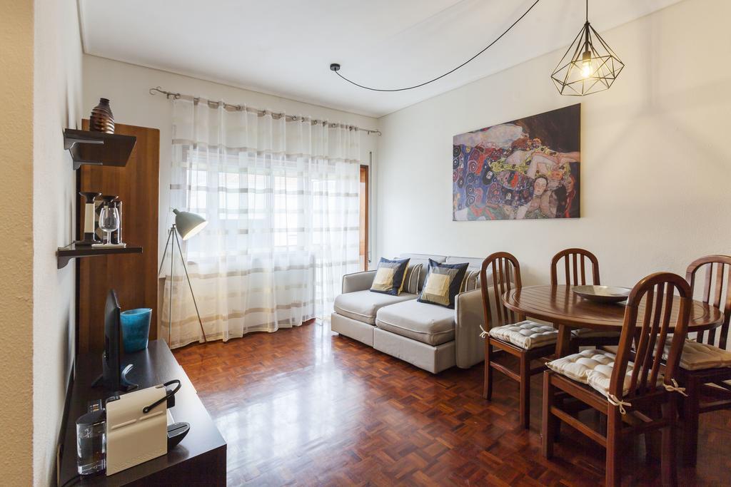 Apartment Camoes Deluxe Porto Exterior photo