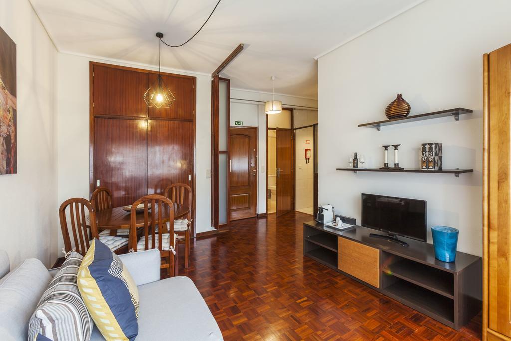 Apartment Camoes Deluxe Porto Exterior photo